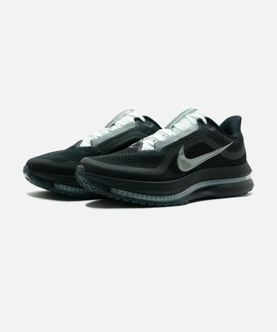 NIKE – UNDEFEATED JAPAN