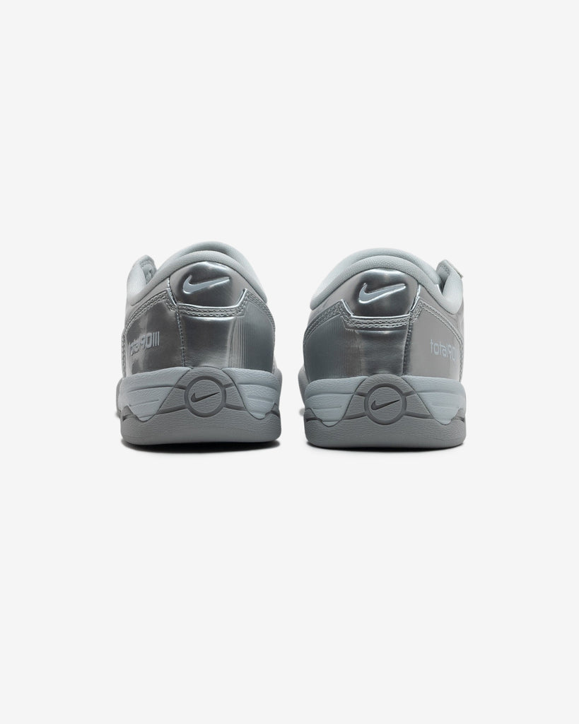NIKE WMNS T90