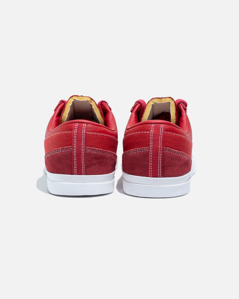 NIKE BLAZY
