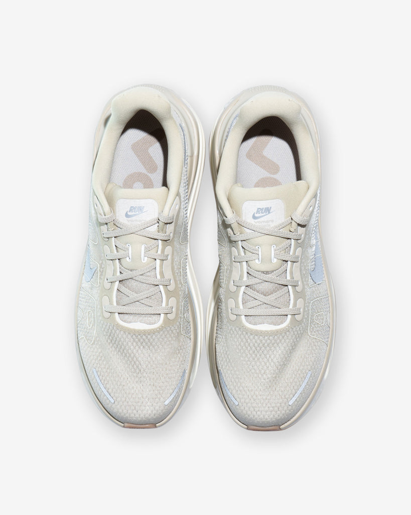 NIKE ZOOM VOMERO PRM ESS