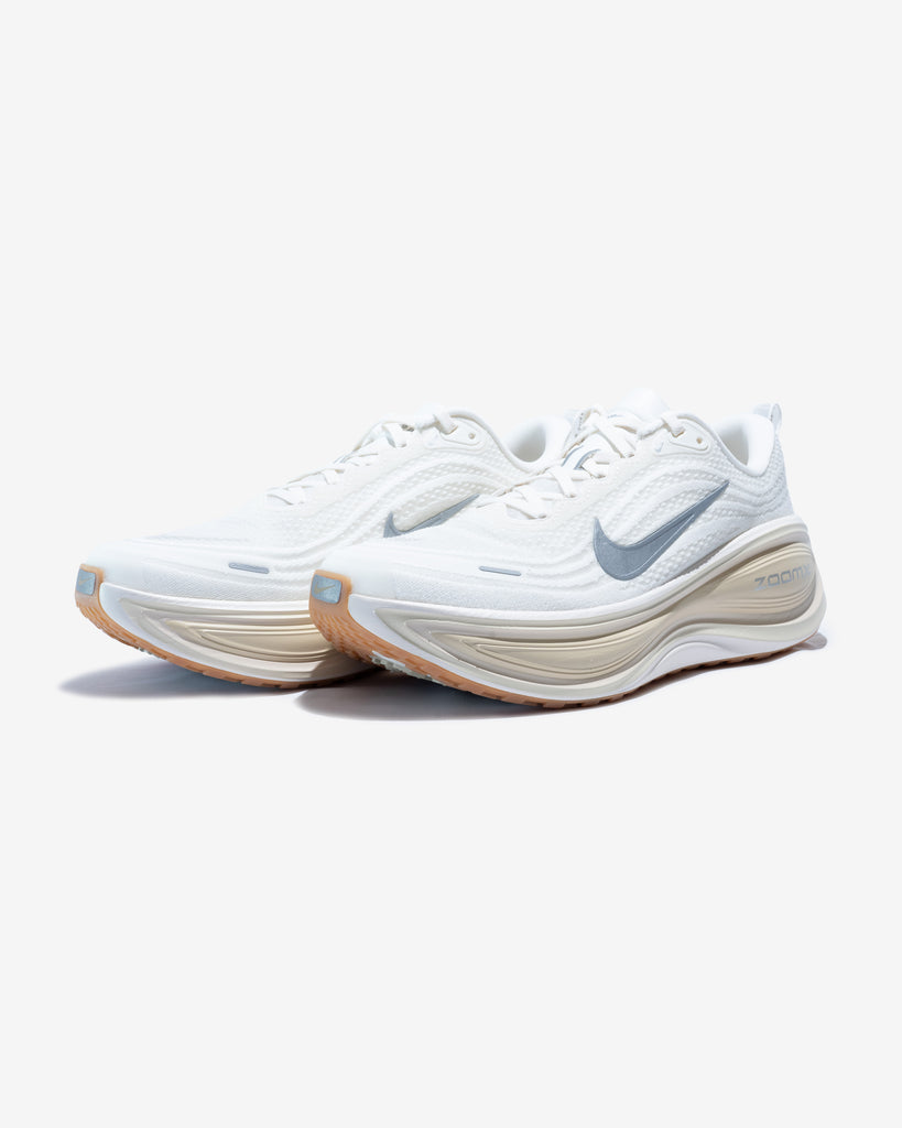 NIKE ZOOM VOMERO PLUS ESS