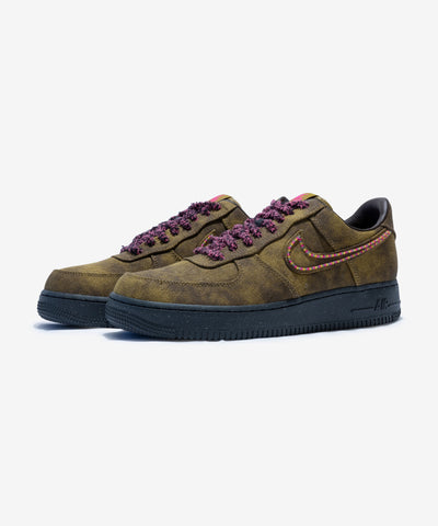 NIKE AIR FORCE 1 BOUCLE QS