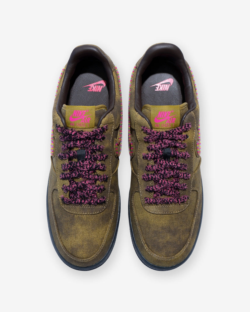 NIKE AIR FORCE 1 BOUCLE QS