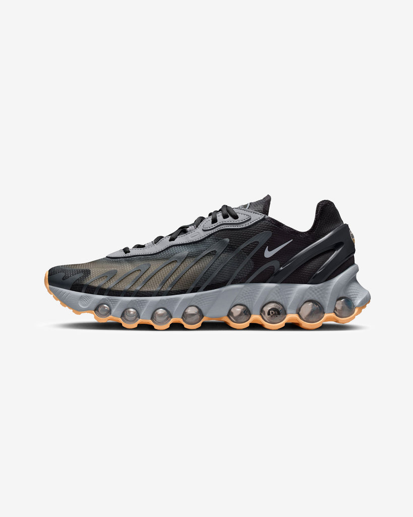 NIKE AIR MAX DN8 QS
