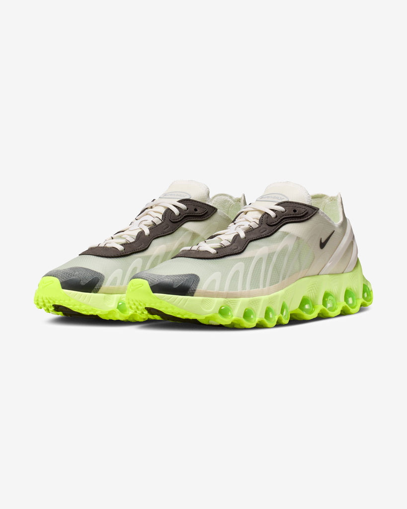 NIKE AIR MAX DN8 QS