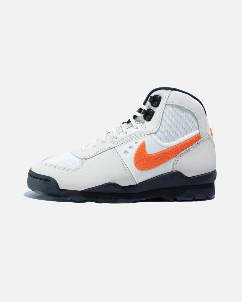 NIKE BLTRO QS