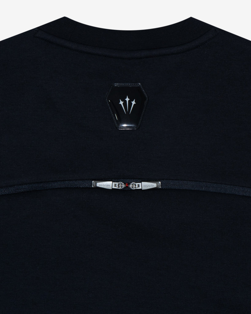 NIKE NRG NOCTATRAPEZIUD CUT CREW