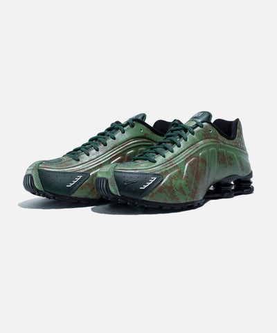 NIKE – UNDEFEATED JAPAN