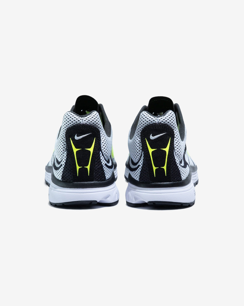 NIKE ZOOM STREAK 3