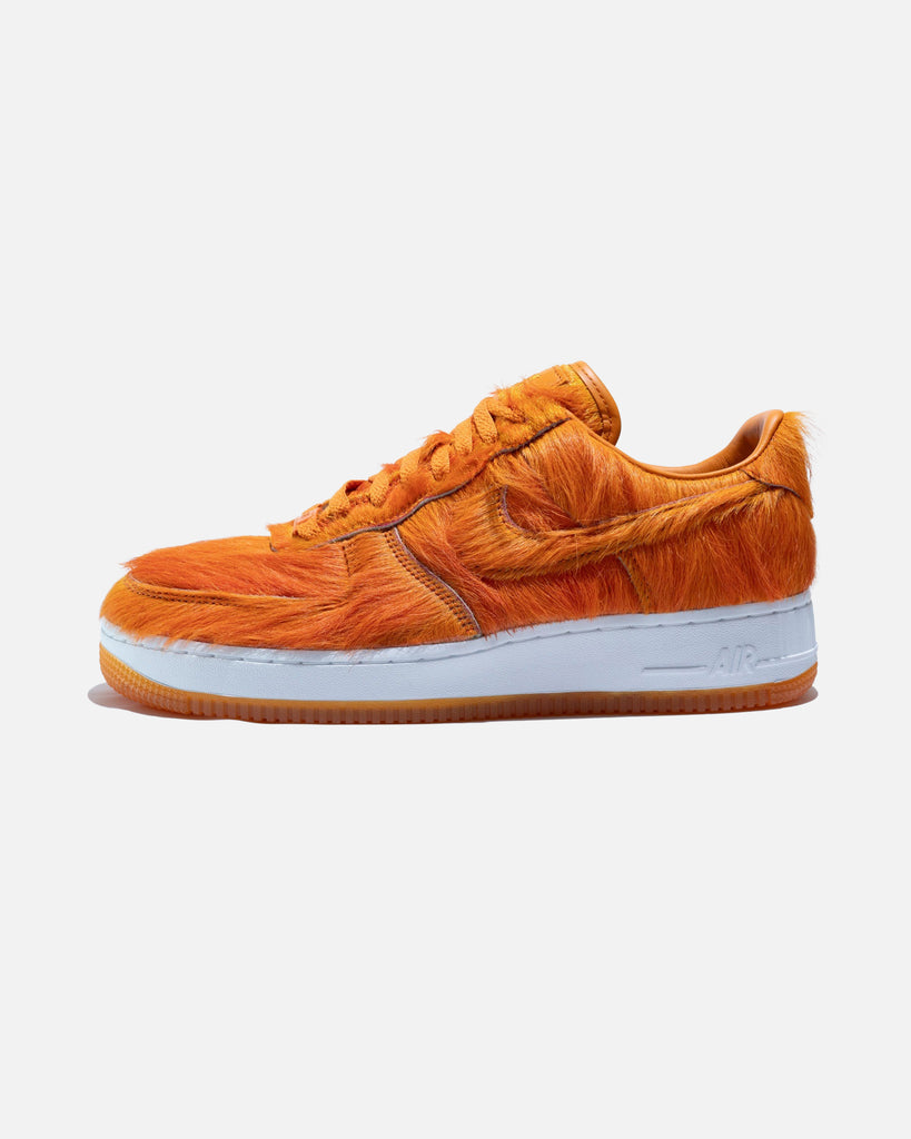 NIKE AIR FORCE 1 QS