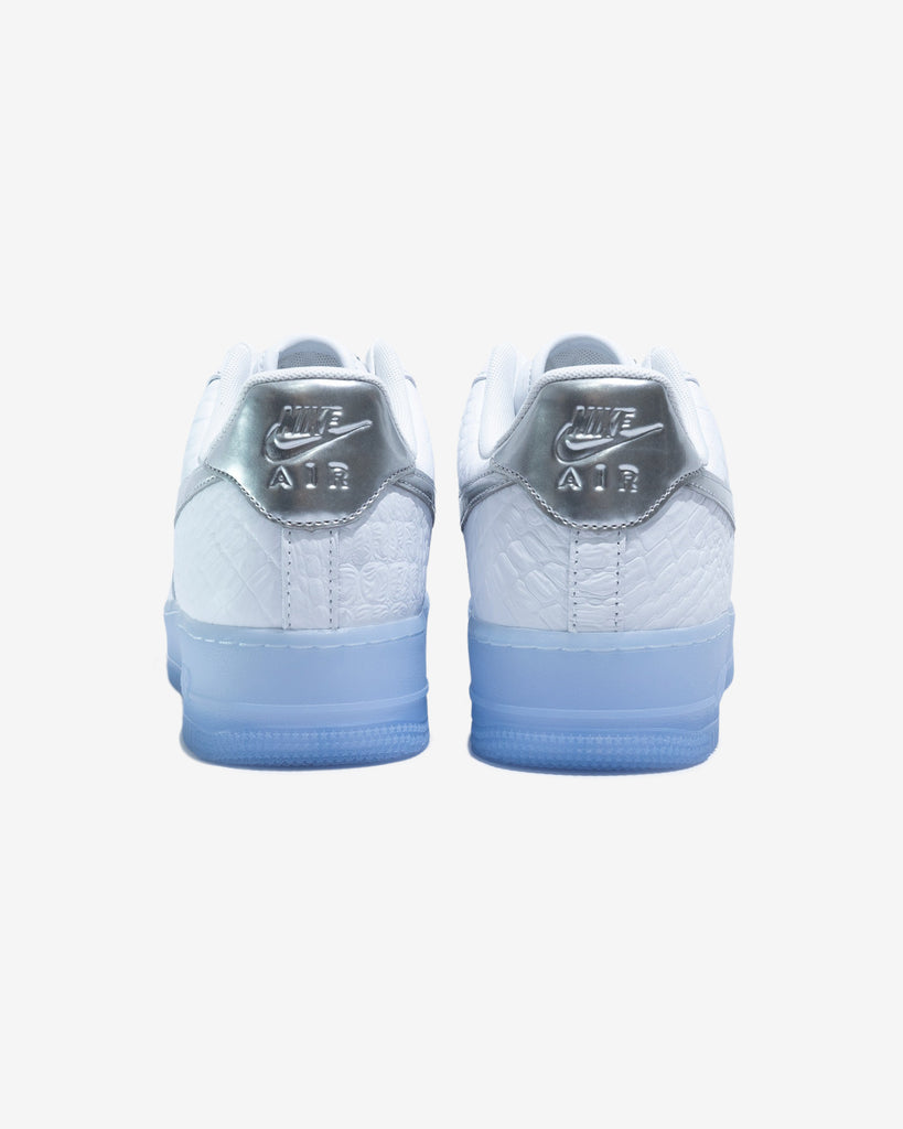 NIKE AIR FORCE 1 '07
