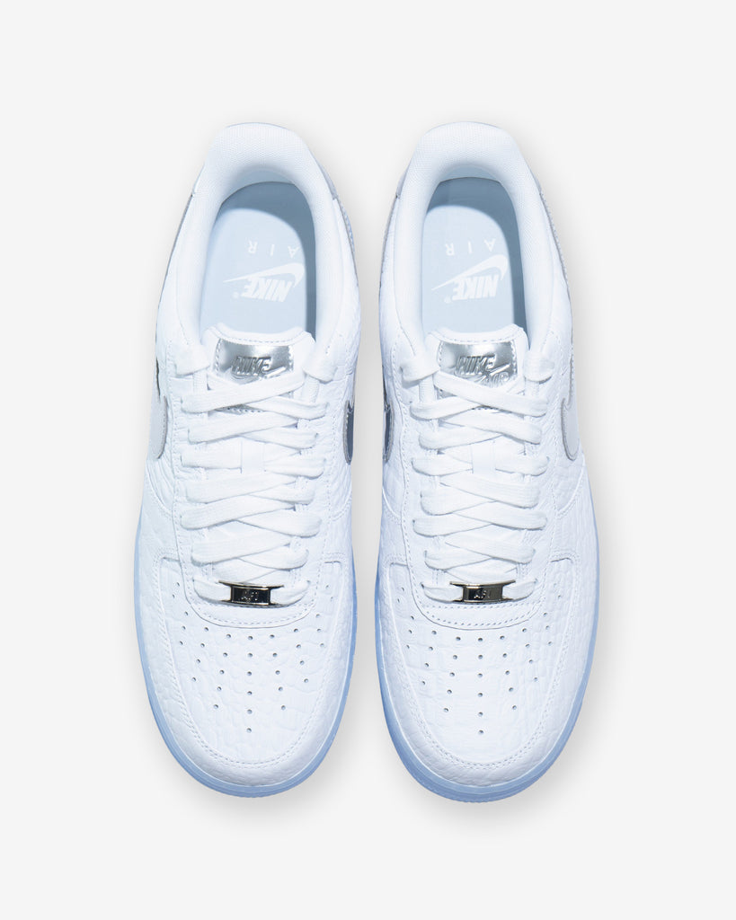 NIKE AIR FORCE 1 '07