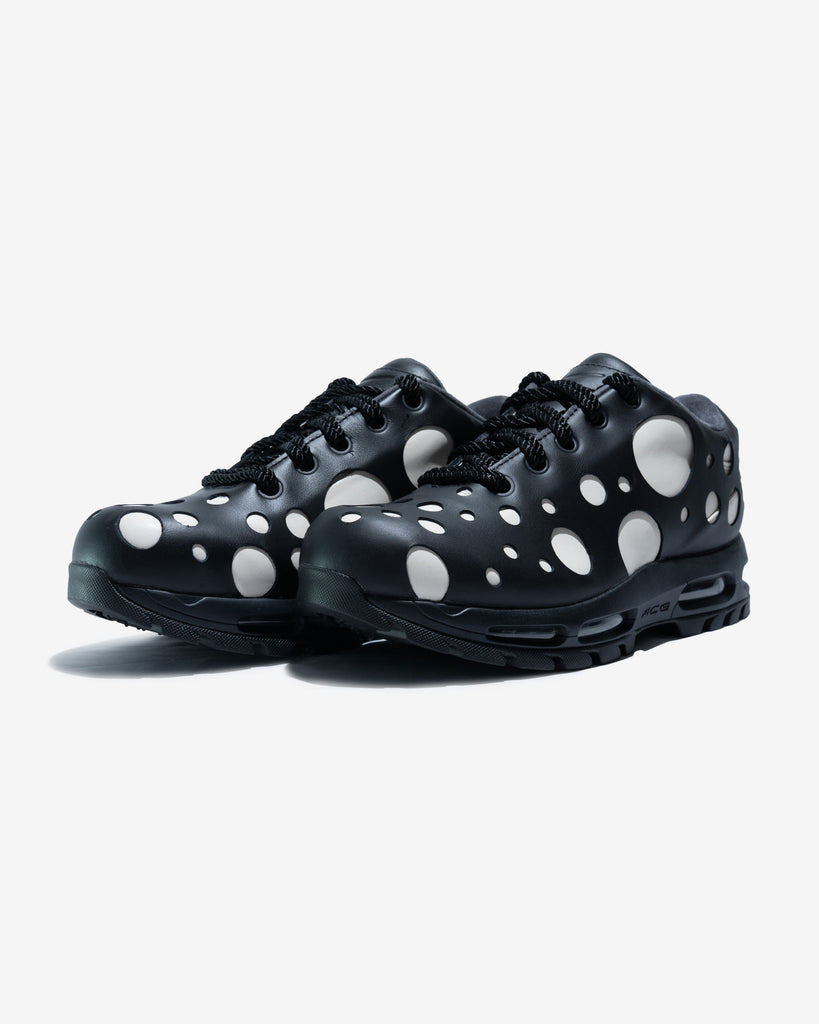 NIKE AIR MAX GOADOME LOW QS