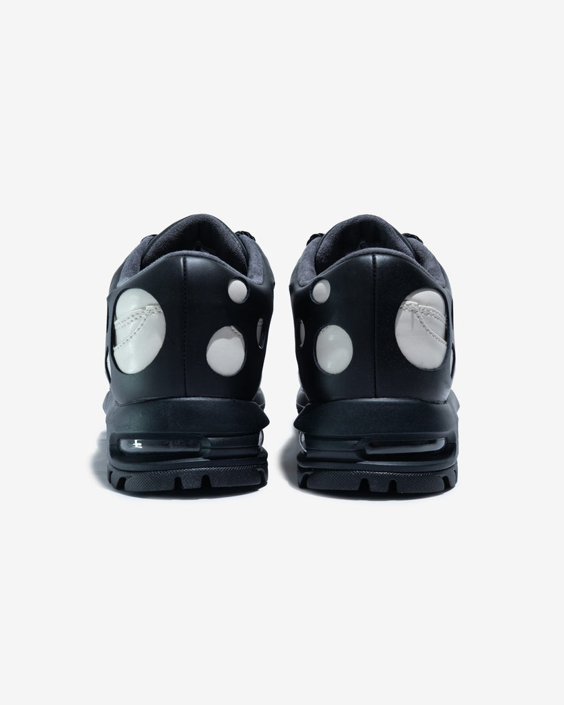NIKE AIR MAX GOADOME LOW QS