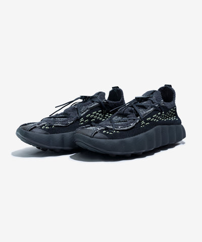 NIKE MIND 002 FK QS