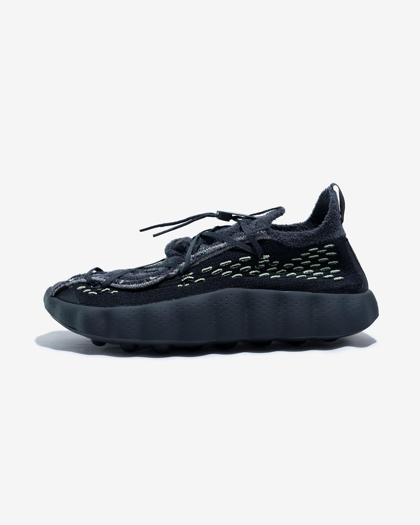 NIKE MIND 002 FK QS