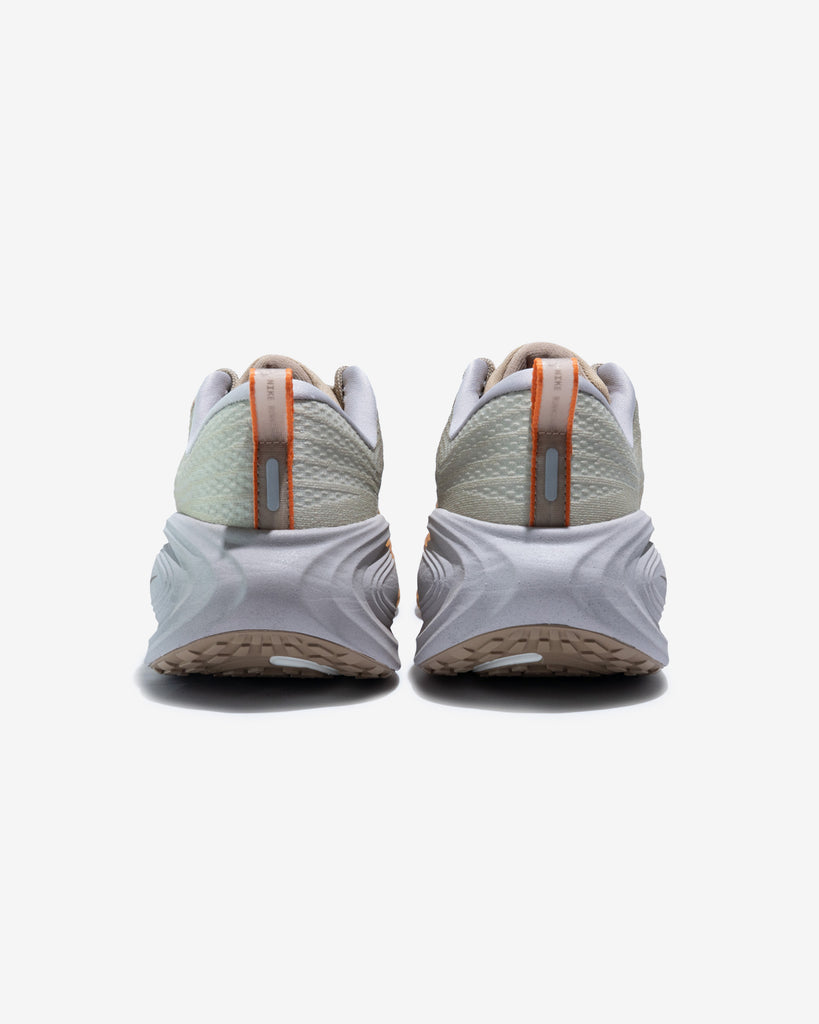 NIKE ZOOM VOMERO PLUS SP