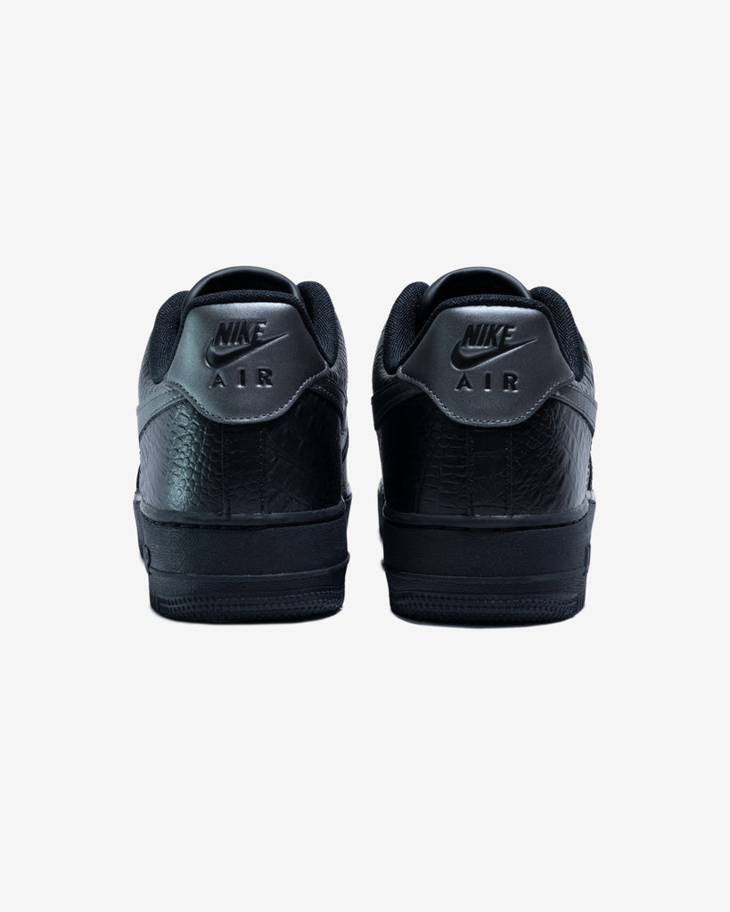NIKE AIR FORCE 1 '07