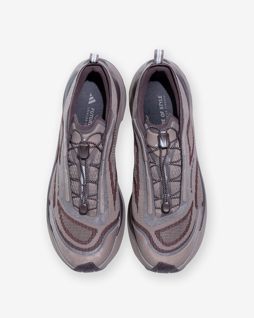 adidas HOLO PEAK