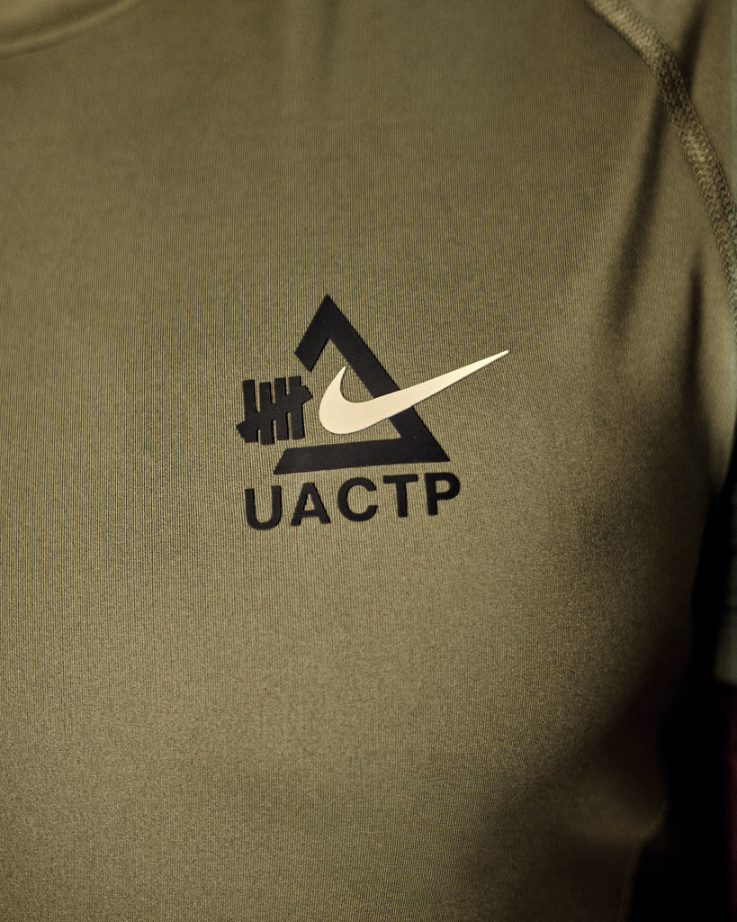UACTP x NIKE NRG MEN'S DF SLIM SS TOP – UNDEFEATED JAPAN