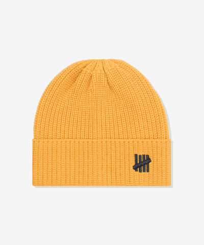 UNDEFEATED BIG WALE ICON BEANIE