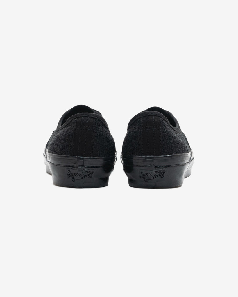 Lx Authentic 44