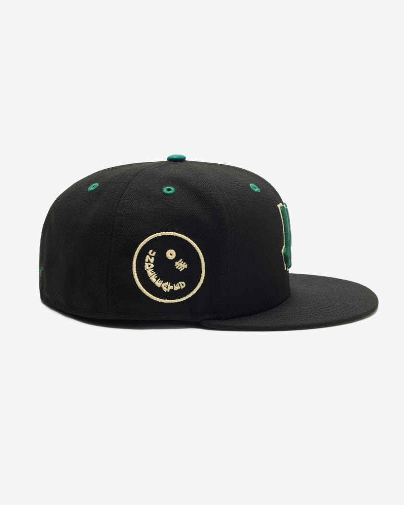 UNDEFEATED X NE ICON HAPPY FITTED