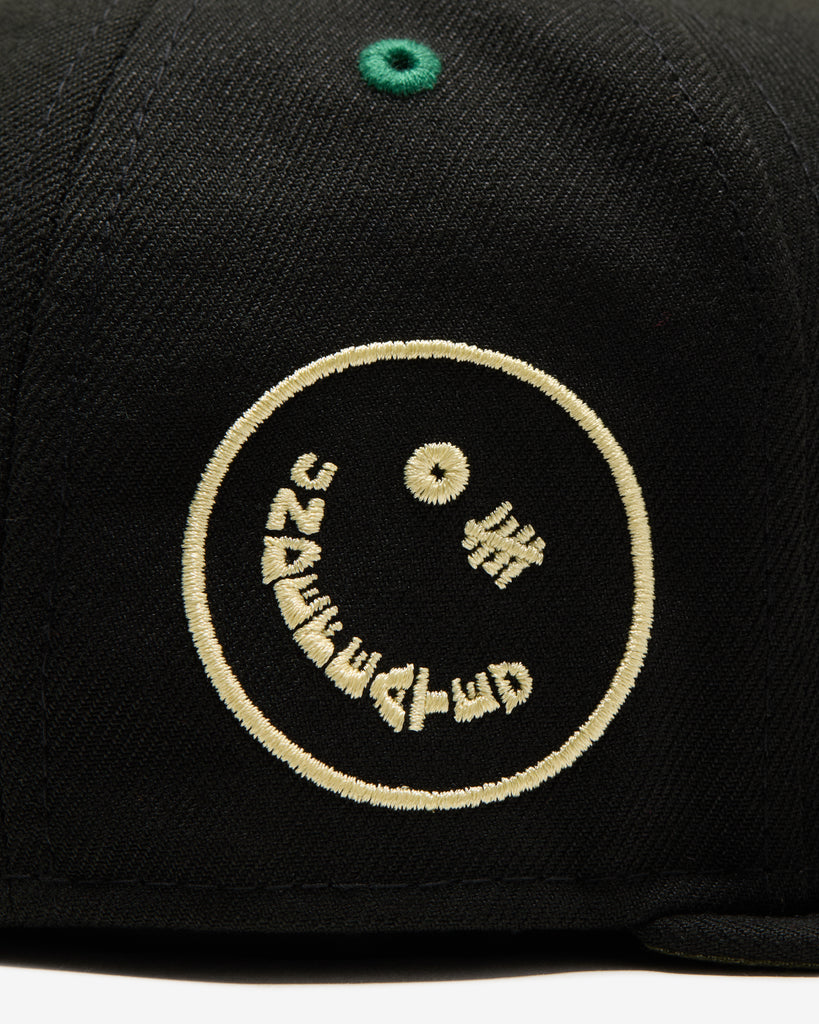 UNDEFEATED X NE ICON HAPPY FITTED