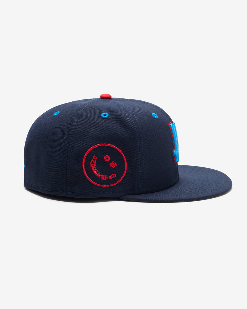 UNDEFEATED X NE ICON HAPPY FITTED