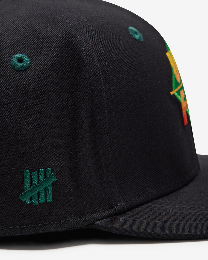 UNDEFEATED DIAMOND SNAPBACK