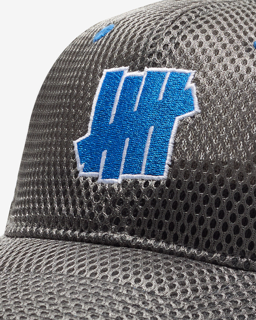 UNDEFEATED ICON MESH SNAPBACK