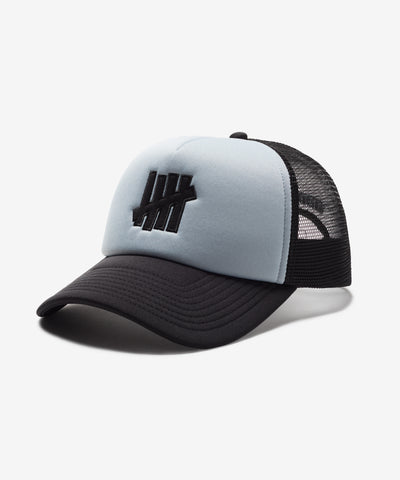 UNDEFEATED ICON TRUCKER