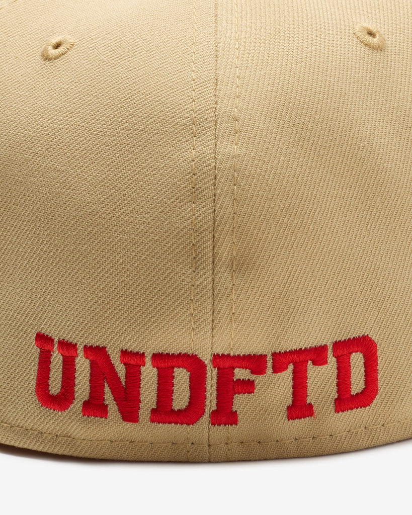 UNDEFEATED X NE CLASSIC ICON FITTED