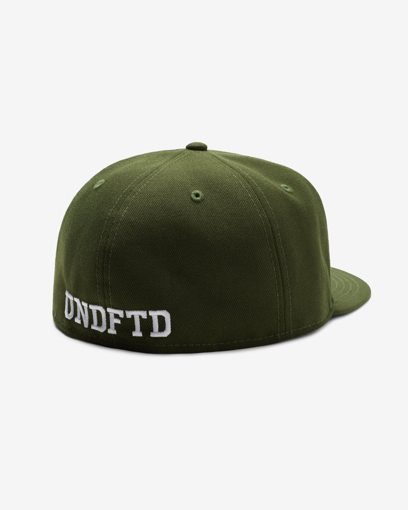 UNDEFEATED X NE CLASSIC ICON FITTED
