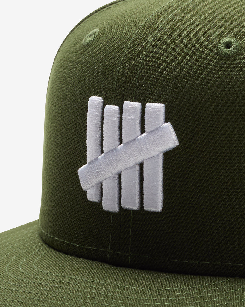 UNDEFEATED X NE CLASSIC ICON FITTED