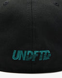 UNDEFEATED X NE ICON CREST FITTED