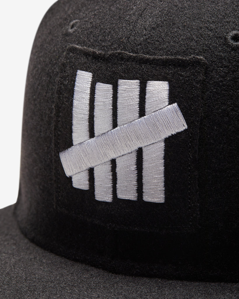 UNDEFEATED X NE ICON PATCH FITTED