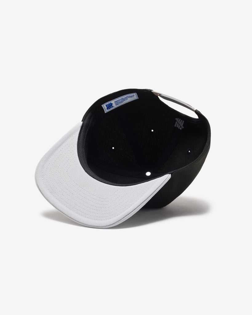 UNDEFEATED PLAY DIRTY SNAPBACK
