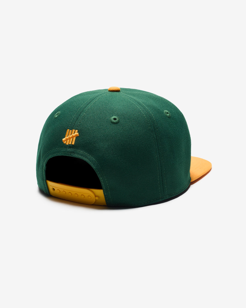 UNDEFEATED PLAY DIRTY SNAPBACK