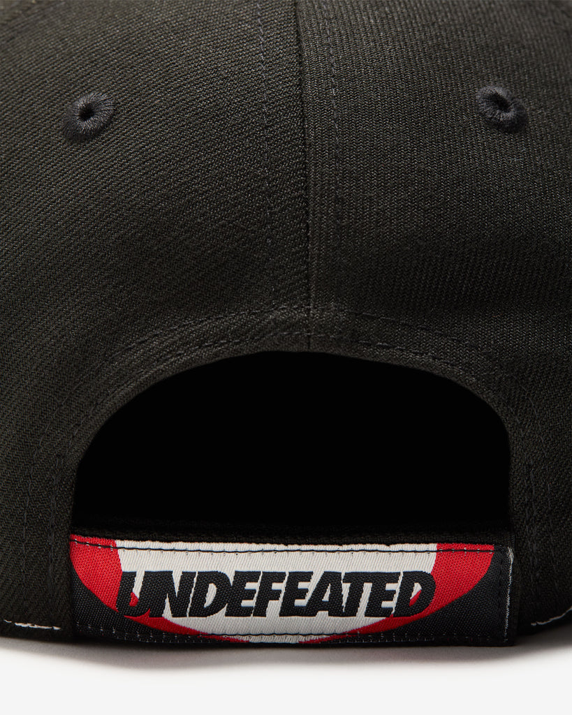 UNDEFEATED STRIPE STRAPBACK