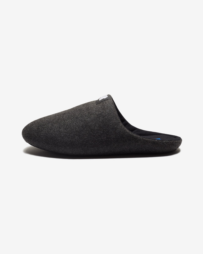 UNDEFEATED HOUSE SLIPPER