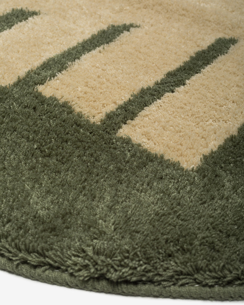 UNDEFEATED ICON RUG