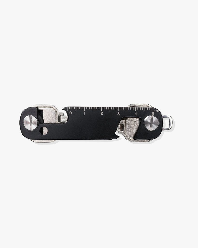 UNDEFEATED KEY ORGANIZER