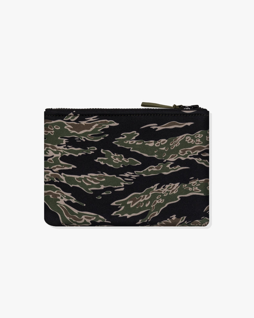 UNDEFEATED NEOPRENE POUCH S/M