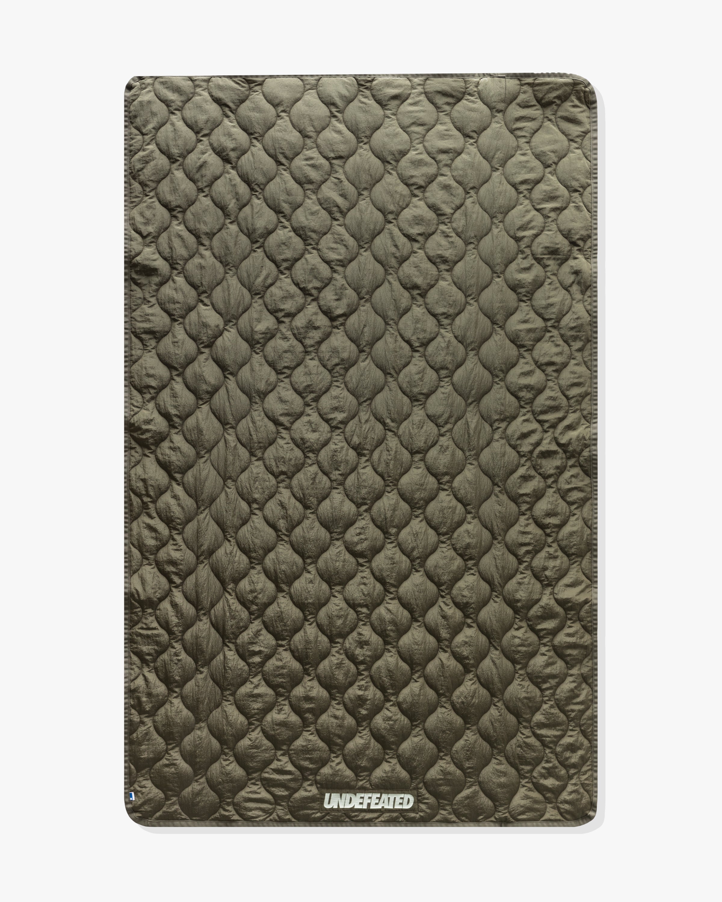 accessories_undefeated_quilted
