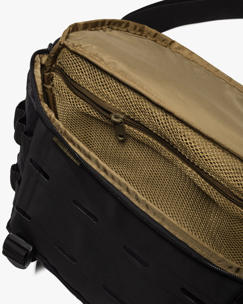 UNDEFEATED STRIKE SLING PACK