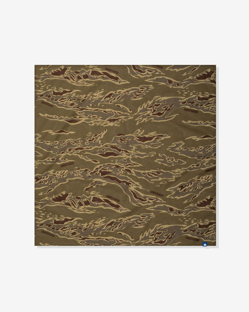UNDEFEATED TIGER CAMO BANDANA