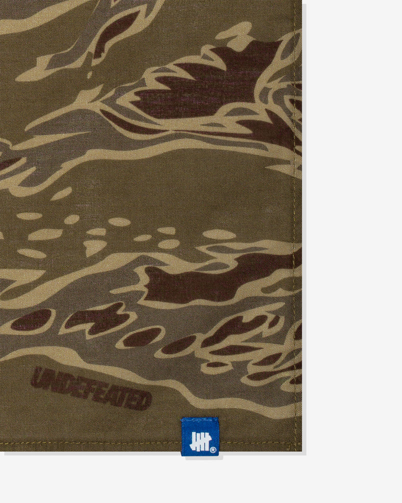 UNDEFEATED TIGER CAMO BANDANA