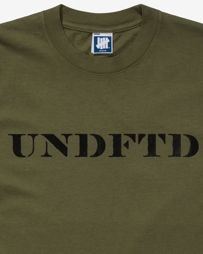 UNDEFEATED STENCIL S/S TEE