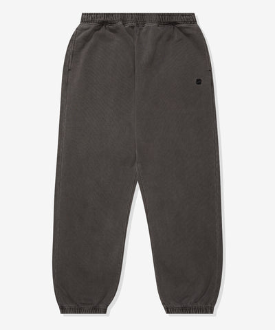 UNDEFEATED PIGMENT DYE SWEATPANT